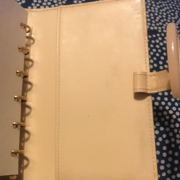 Louis Vuitton Epi Agenda - Picture 6 of 7